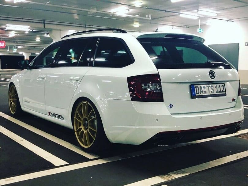 Eladó ez az 530 lóerős Skoda Octavia kombi
