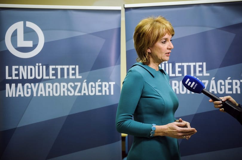 Egy zuglói fideszes képviselő is aláírt Lévai Katalinnak