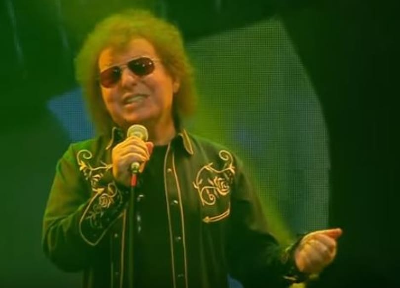 Raktárkoncert lett a garázskoncertből, van már néhány név is, akit a kormány támogat