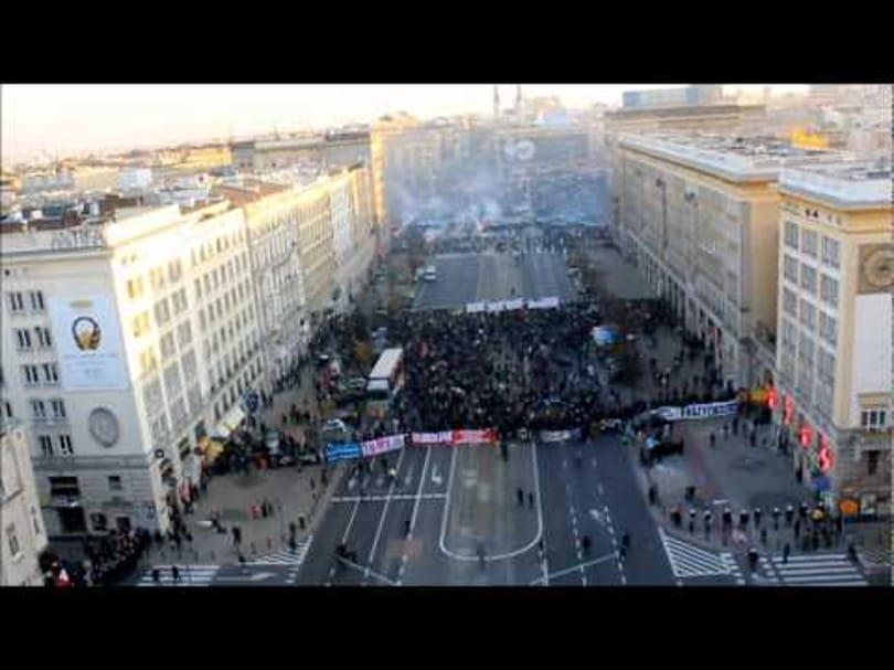 Videó: nézze meg a varsói zavargást madártávlatból! 
