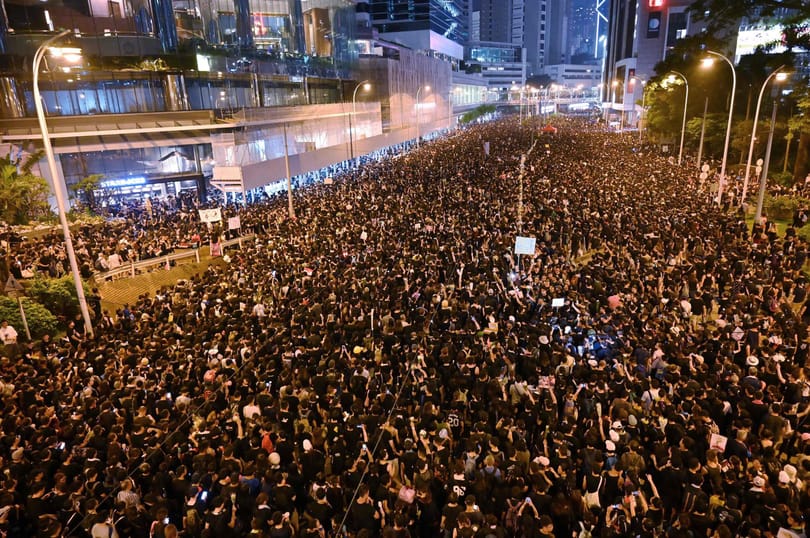 Elérhetetlenné tett egy népszerű protest dalt a Youtube Hongkongban, miután egy helyi bíróság erre kötelezte