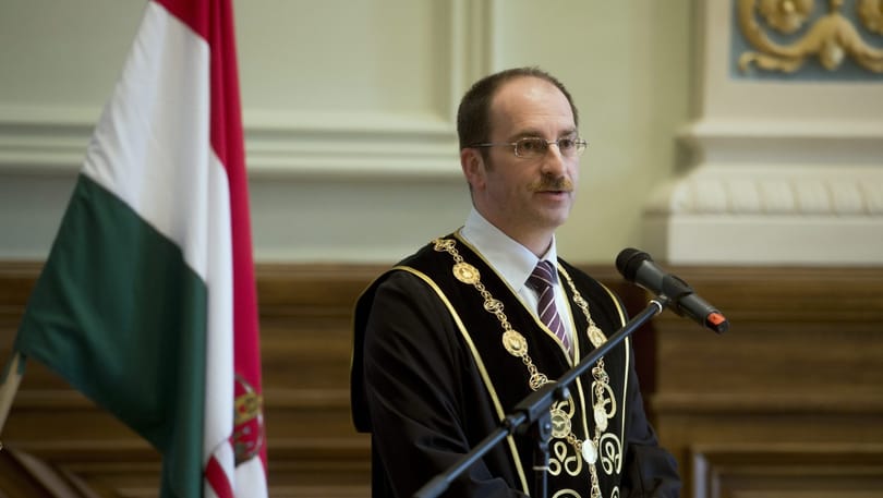 Az NVB úgy döntött, elnöke nem összeférhetetlen