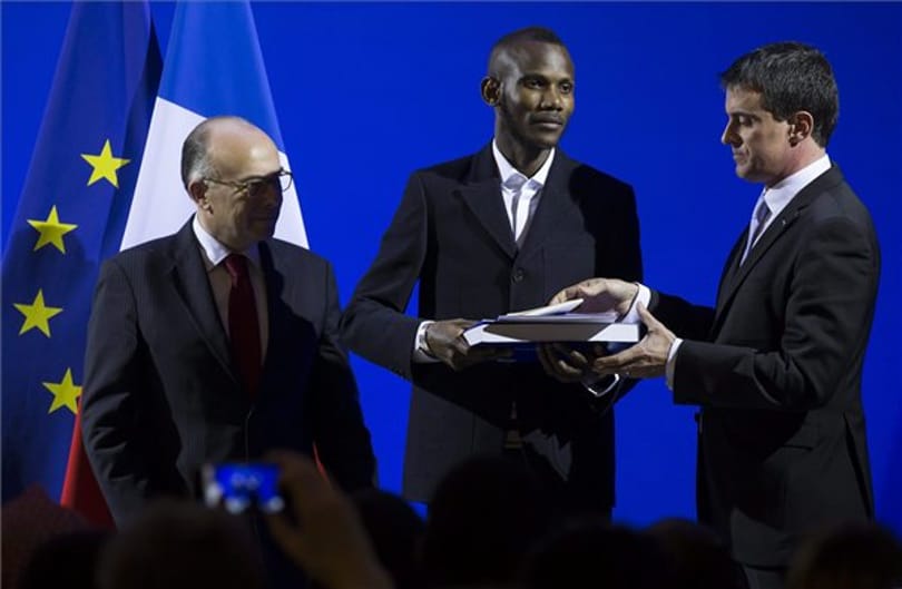 Francia állampolgár lett a túszejtéskor életet mentő mali férfi
