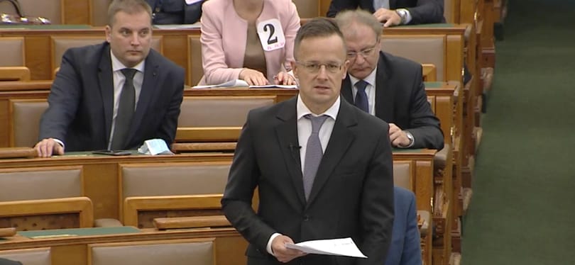 Öt ország nagykövetét rendeli be a Külügyminisztériumba Szijjártó álhírterjesztés vádjával