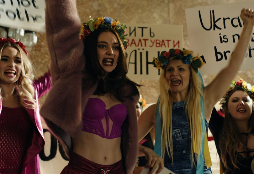 „Fedetlen mellekkel ránk kell, hogy nézzenek” – Film készült a Femen-alapító Okszana Sacsko viharos életéről