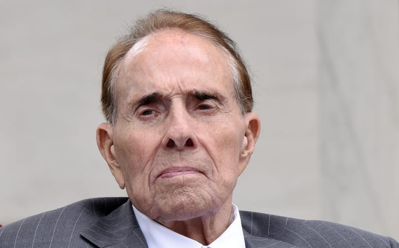 Elhunyt Bob Dole szenátor, volt republikánus elnökjelölt