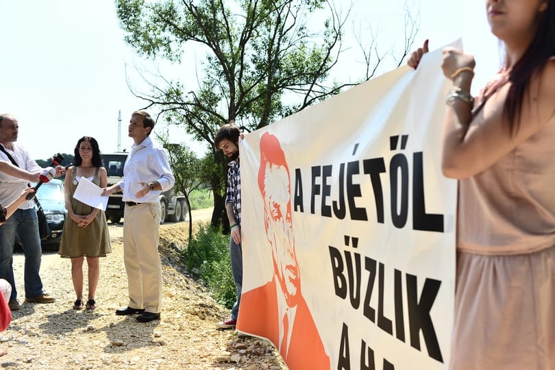 Fidesz: Bajnai elkullogott Felcsútról