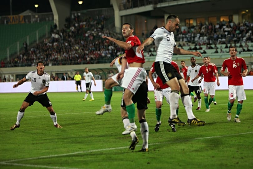Koeman az Eb-selejtezőkre jobb csapatot ígér