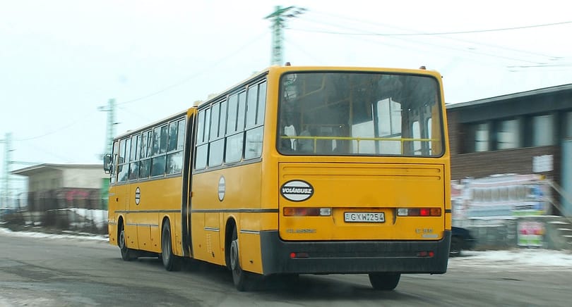 Blöfföl a kormány a Volán-jegyek pótdíjazásával