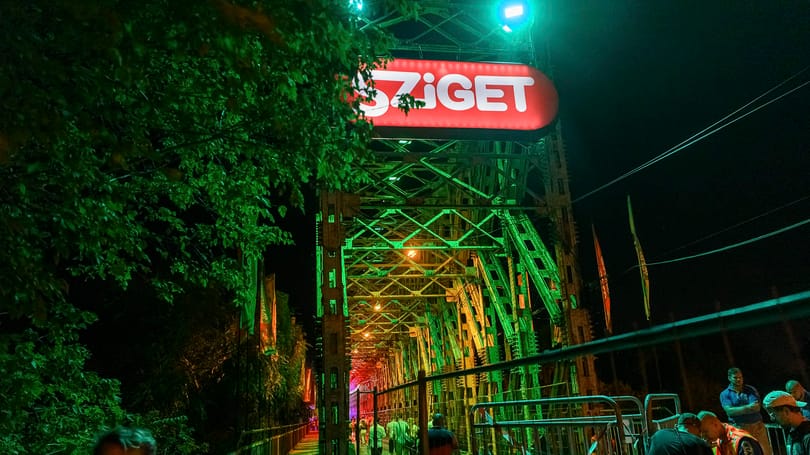 Ki az a kormányközeli üzletember, akiről azt állítják, hogy részegen rendőrökkel keménykedett a Szigeten?