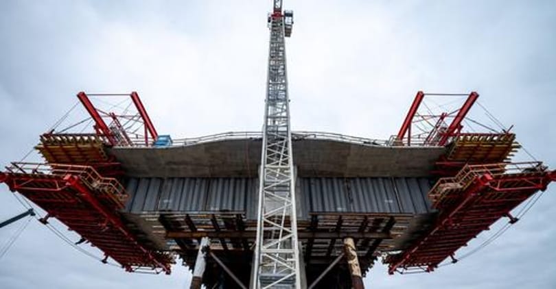Megmutatták, hogy áll a 92 milliárdos paksi Duna-híd építése