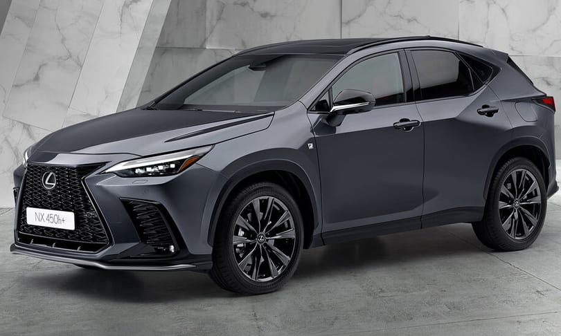 Megérkezett az első plugin hibrid Lexus