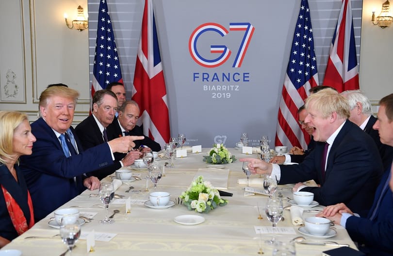 Donald Trump ígért egy nagyot a brit kormányfőnek