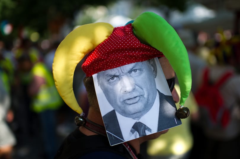 Orbán most már a saját kétharmadával megy szembe