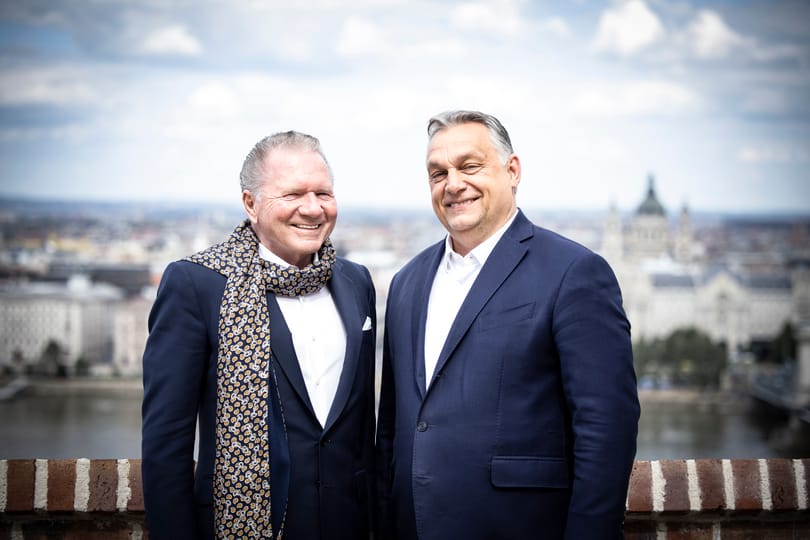 A világ leggazdagabb magyarja, a modern tőzsdézés úttörője, akinek bankalapításába még Orbán Viktor is besegít