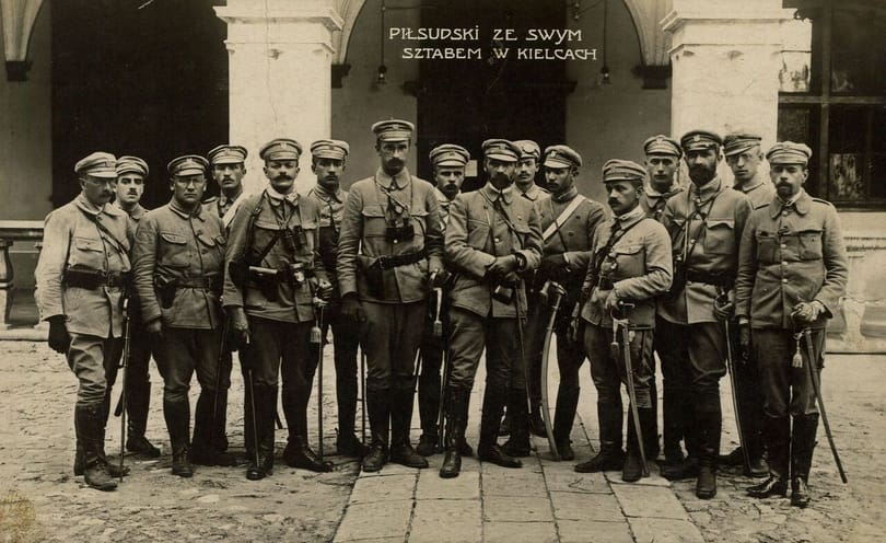 Postavonatot rabolt, újságot írt és hadvezérként legyőzte Leninéket – Józef Piłsudski regényes élete
