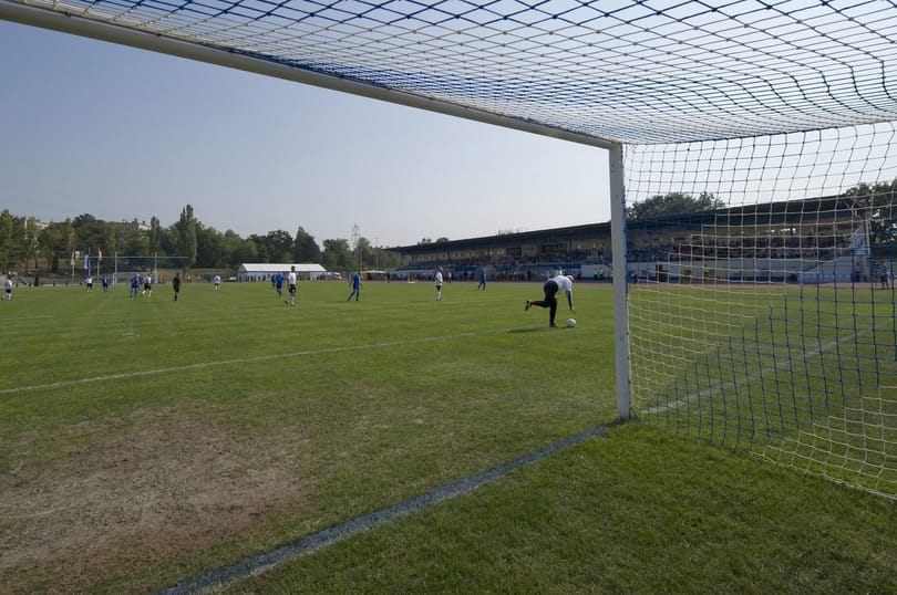 Sok az új stadion, de ki fog füvet nyírni?