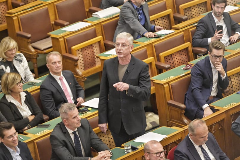 Gyurcsány Ferenc utolsó napját tölti országgyűlési képviselőként