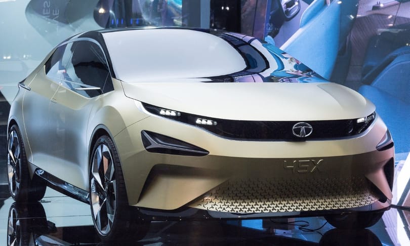 Indiában is tudnak szemrevaló autót készíteni: retteghet a VW Golf és a társai?
