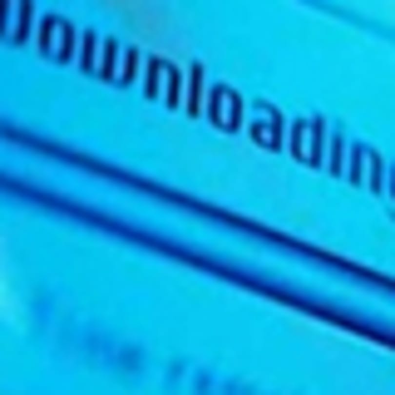 Új törvények, milliós büntetések – veszélyben az internet?