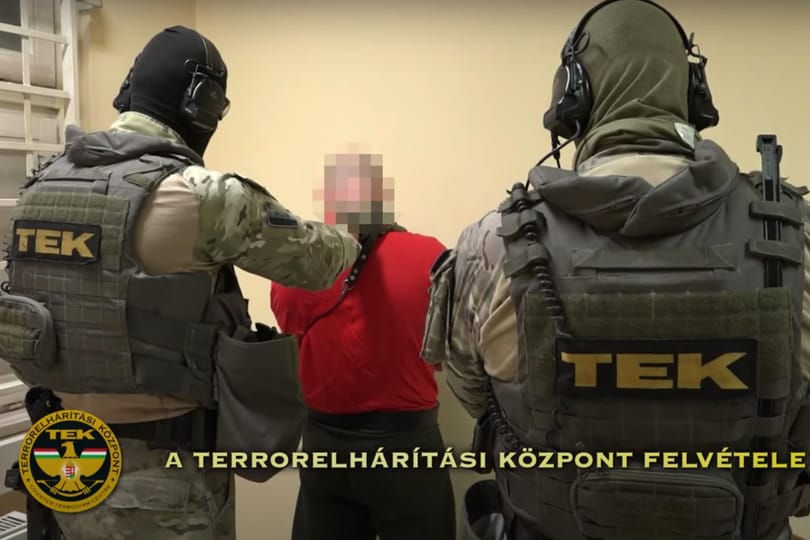 A csantavéri gyilkos segít egy kisemmizett családnak, hogy visszaszerezhessék a házukat
