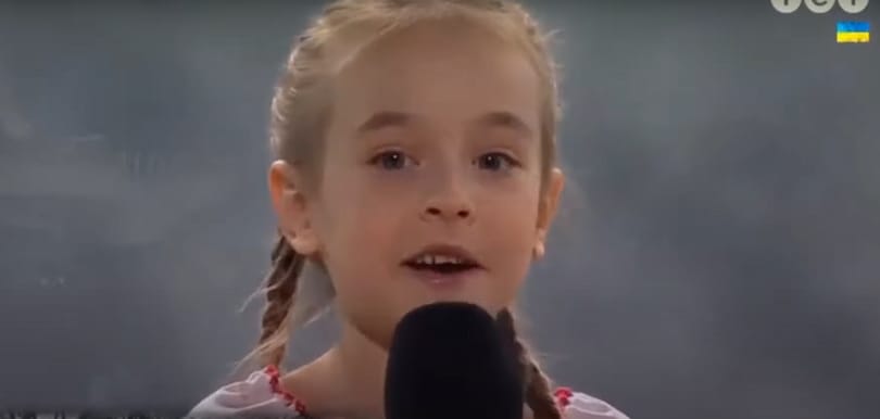 Most hazája himnuszát adta elő „az ukrán Elza”
