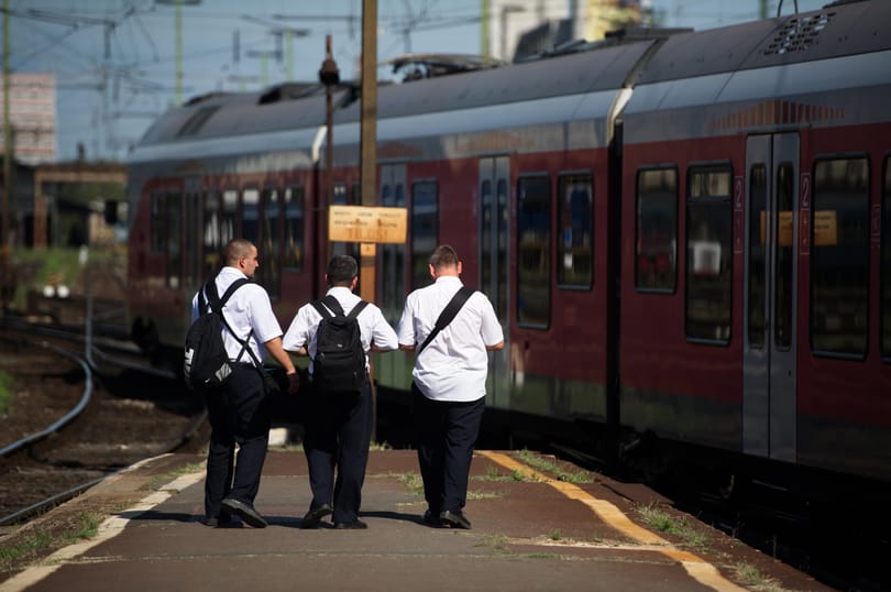 Nem volt mozdonyvezető, ezért nem indult el több vonat kedden