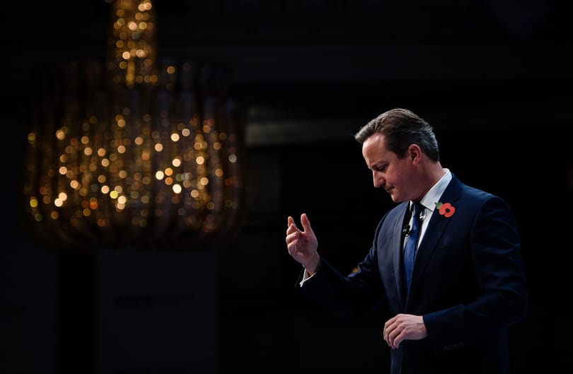 Kínos felvétel: Cameron elszólta magát a BBC kamerája előtt