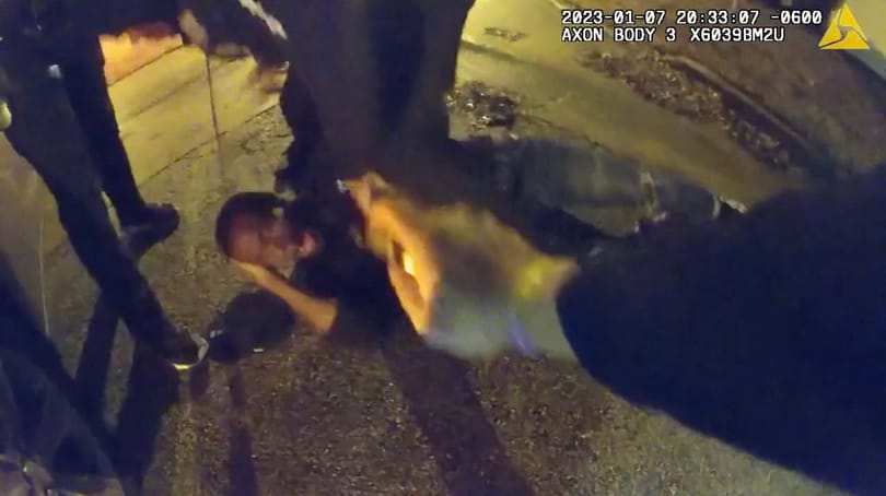 Sokkolót, paprikaspray-t és gumibotot is bevetve, brutálisan megverték a rendőrök Tyre Nicholst, aki 3 nap múlva meghalt - videó