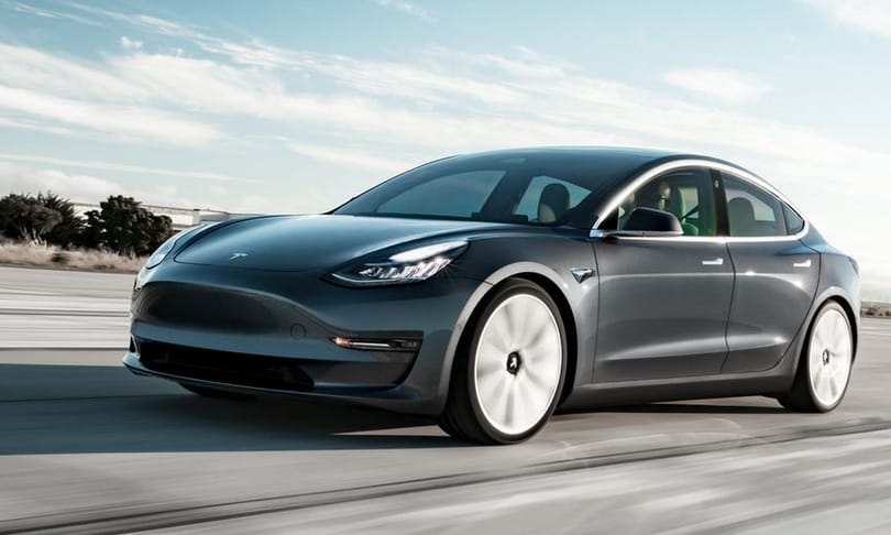 Itthon a 20 millió forintos, az USA-ban a 10 milliós Tesla számít újdonságnak