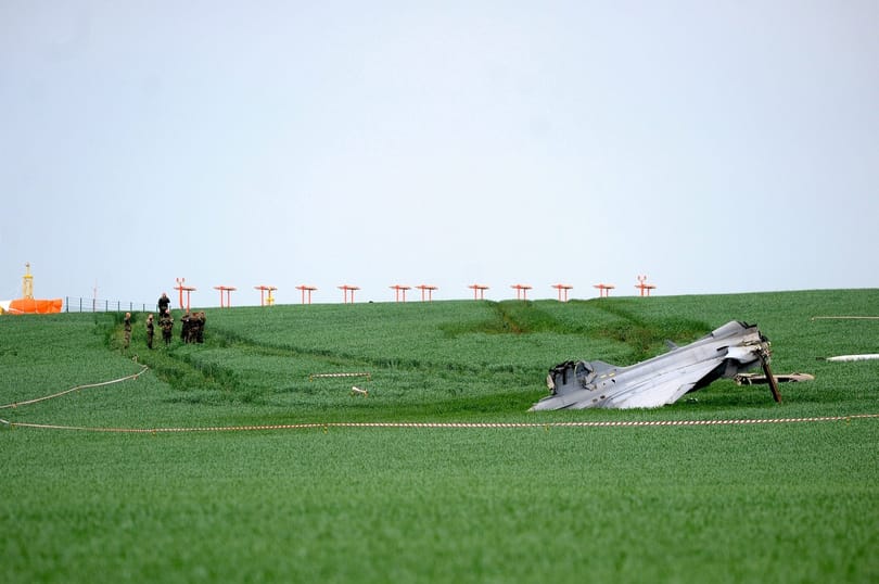 Gripen-baleset: válaszoltak a csehek a védőhálót hiányoló pilótának