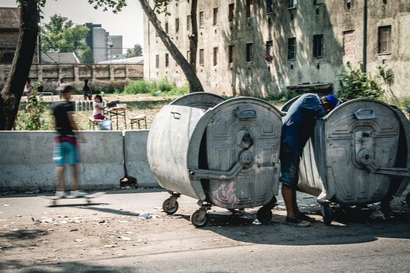 Megint razziázott a rendőrség a Hős utcában, 29 embert állítottak elő