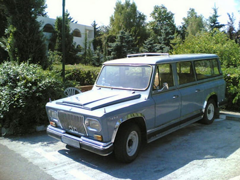Elárverezték Ceausescu terepjáróját