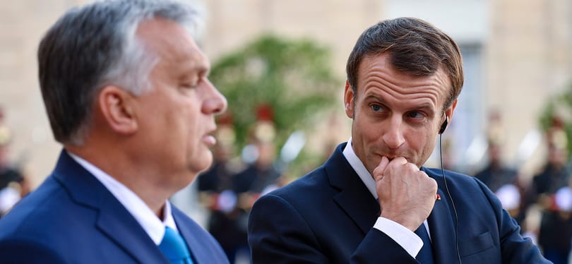 Merészet lépett Emmanuel Macron, Orbán Viktor is megihatja a levét
