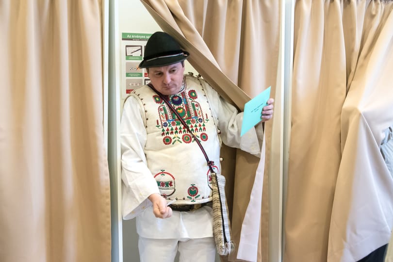 Az erdélyi magyarság a román szélsőjobbnál is Nyugat-ellenesebb és oroszbarátabb