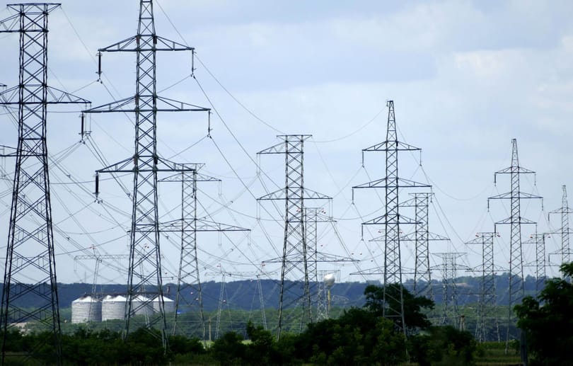 1,2 milliárd forintért tisztíttatja medencéit a Paksi Atomerőmű