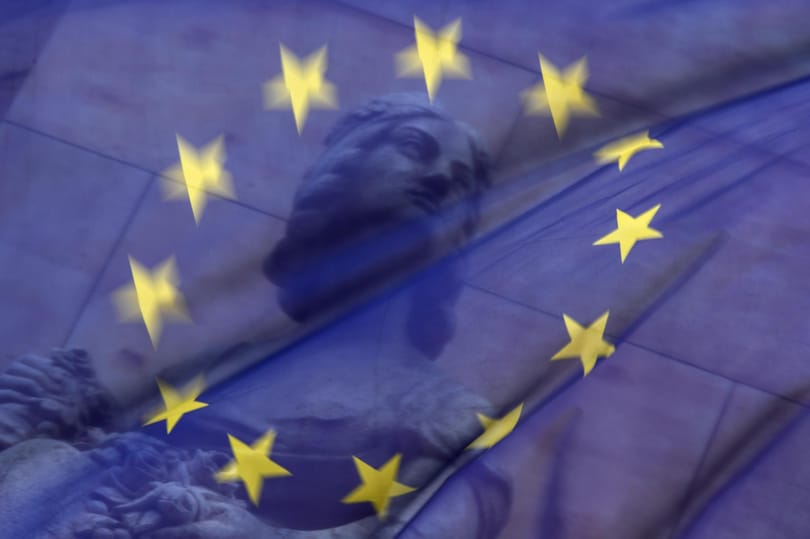 Nekiment az Európai Bizottság a kiskereskedelmi különadónak, egyre közelebb a bírósági eljárás