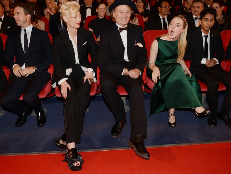 Fura pacskerben mutatta be a Grand Hotel Budapestet Tilda Swinton – fotó