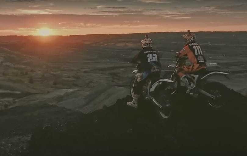 Ettől a videótól azonnal motorra akar majd ülni