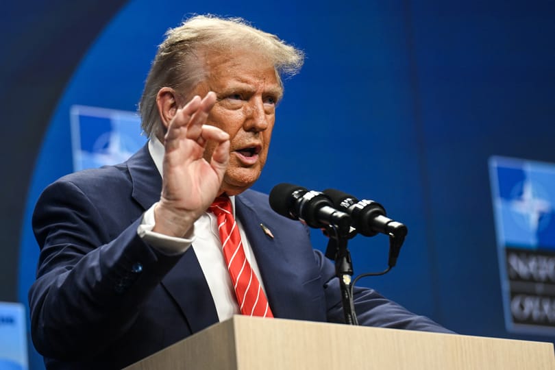 „Mindenki tartott tőle, de Donald Trump szokatlanul jól viselkedett a NATO-csúcson”