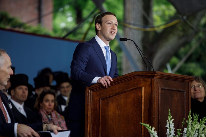 Mark Zuckerberg azt mondta, nem akar elnök lenni – erre most felvette Obama egyik legfőbb tanácsadóját