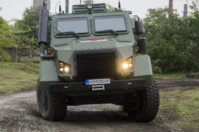 Ütőképes hadsereggé tennék a magyar honvédséget