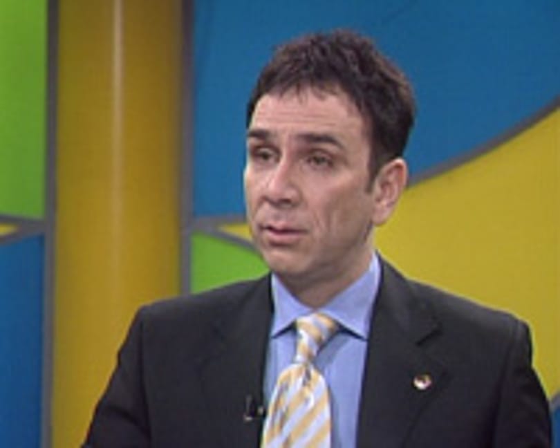 Orosz József belefáradt a Kontrába és Kanadába megy