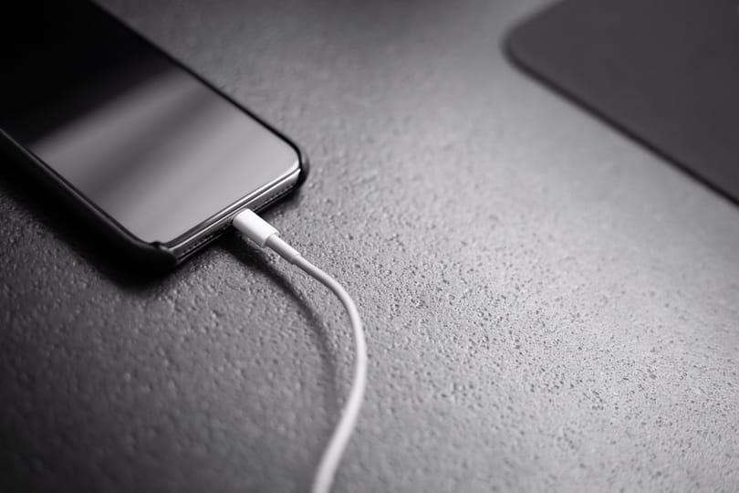Papírszemét kerülhet az új mobilok belsejébe, és ez jobb hír, mint gondolná