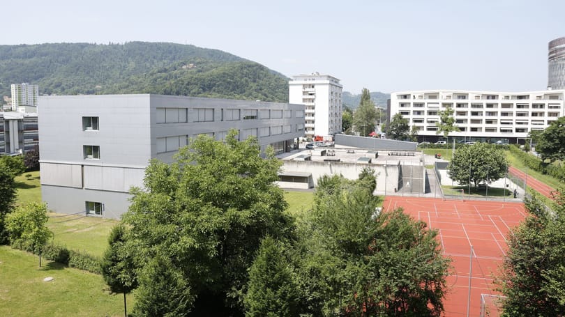 Sajtótájékoztató a grazi lövöldözésről: a támadó az iskola tanulója volt, de nem végezte el