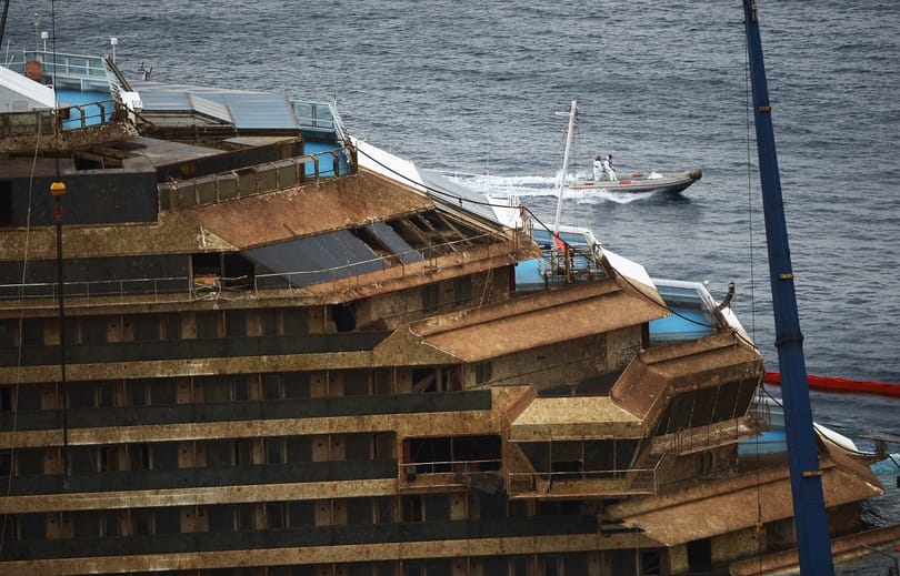 Végső útján is pusztíthat a Costa Concordia