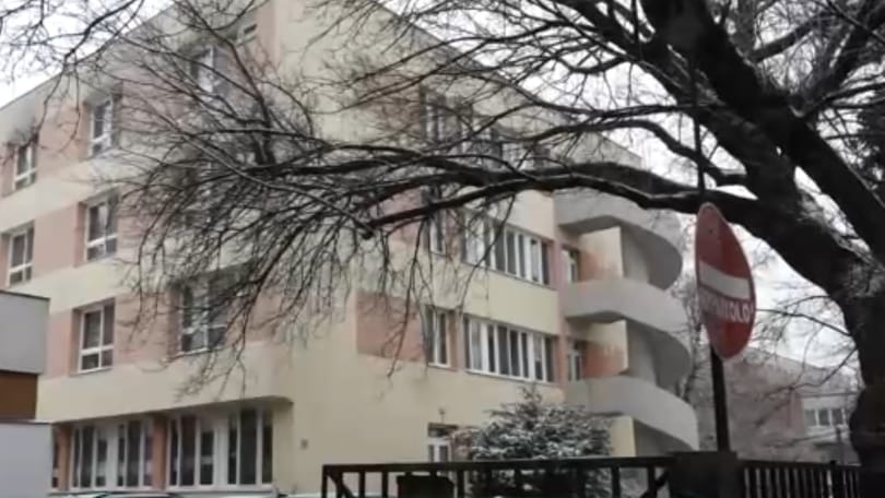 Meleg víz harminc percig van és csak a telefonokat lehet tölteni egy békéscsabai kollégiumban