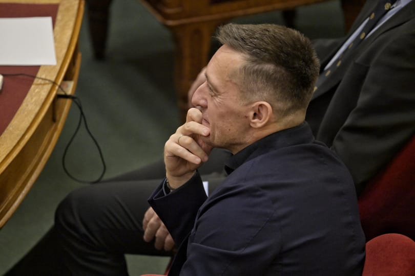 Itt a kormány válasza Rogán szankciós listára kerülésére: pitiáner bosszú, de majd az új elnök leveszi