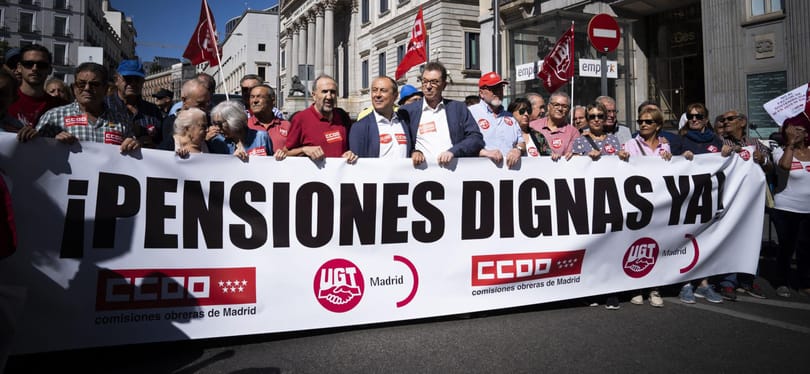 A spanyol idősek a tisztességes, átszámítva havi 340 ezer forintos átlagnyugdíjért tüntettek
