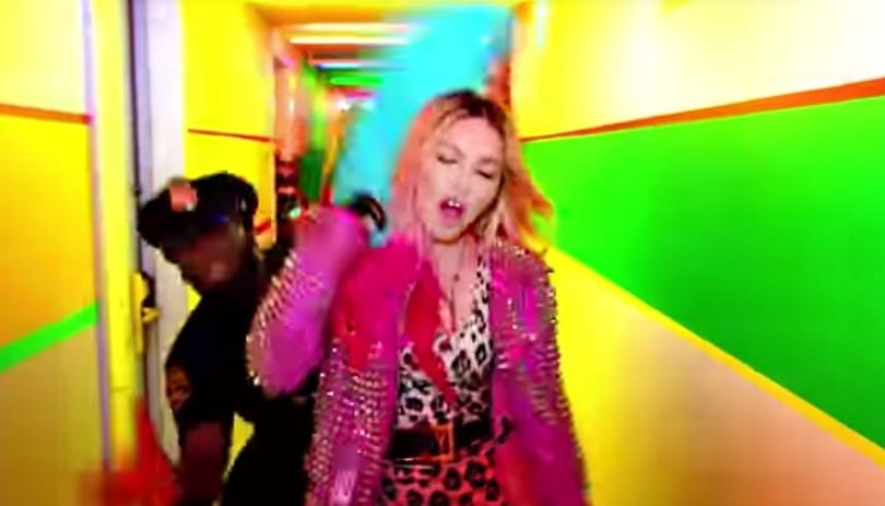 Madonna tinilánynak öltözött, és hívott egy rakás celebet – videó